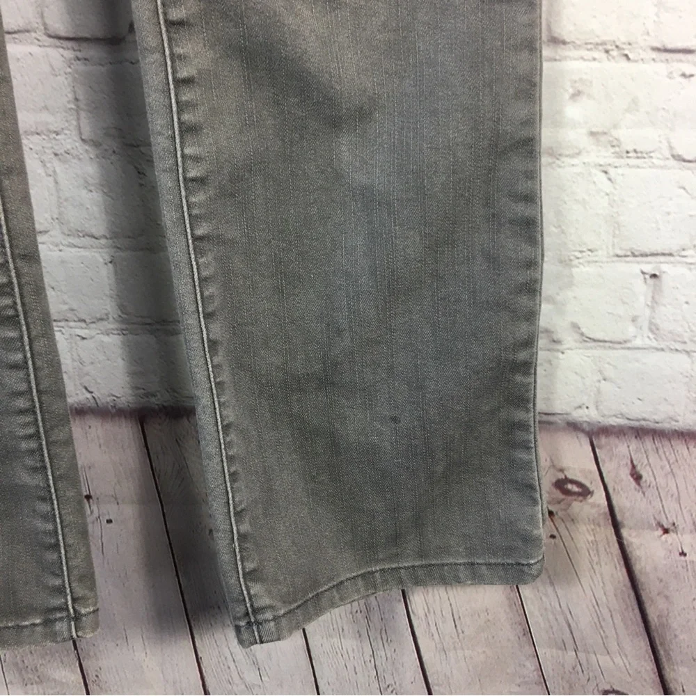Chico’s Platinum Denim Gray Bootcut Jeans Ultimate Fit Size 00 / US 2 - Picture 5 of 13